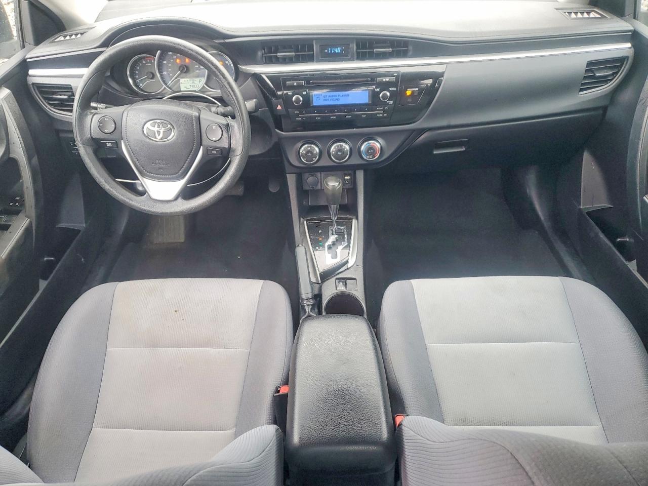 2015 TOYOTA COROLLA L photo 15