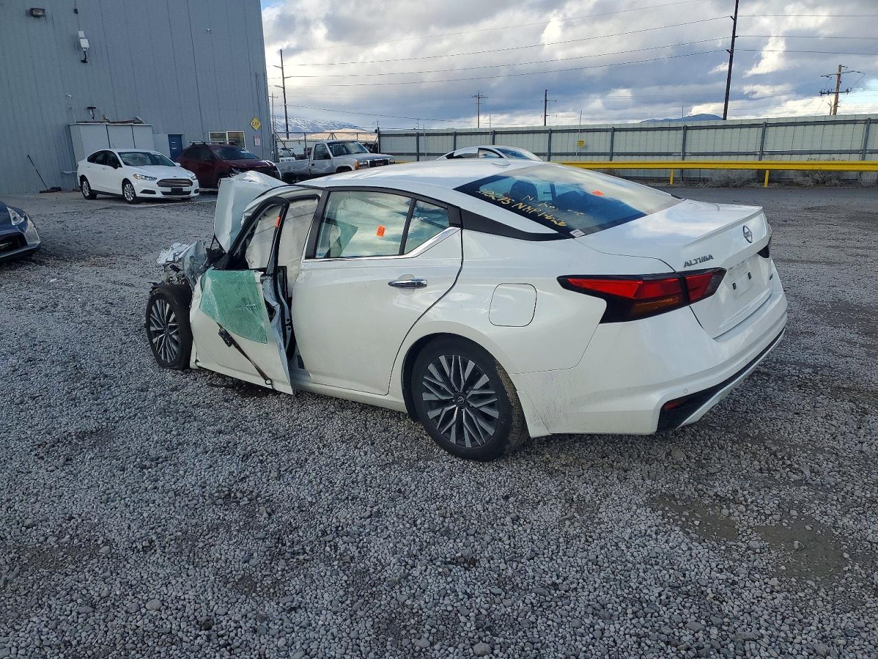 2024 NISSAN ALTIMA 2.5 SV photo 3