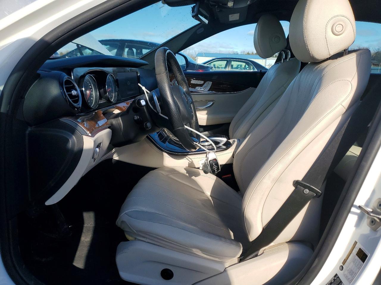 2017 MERCEDES-BENZ E 300 4MATIC photo 7