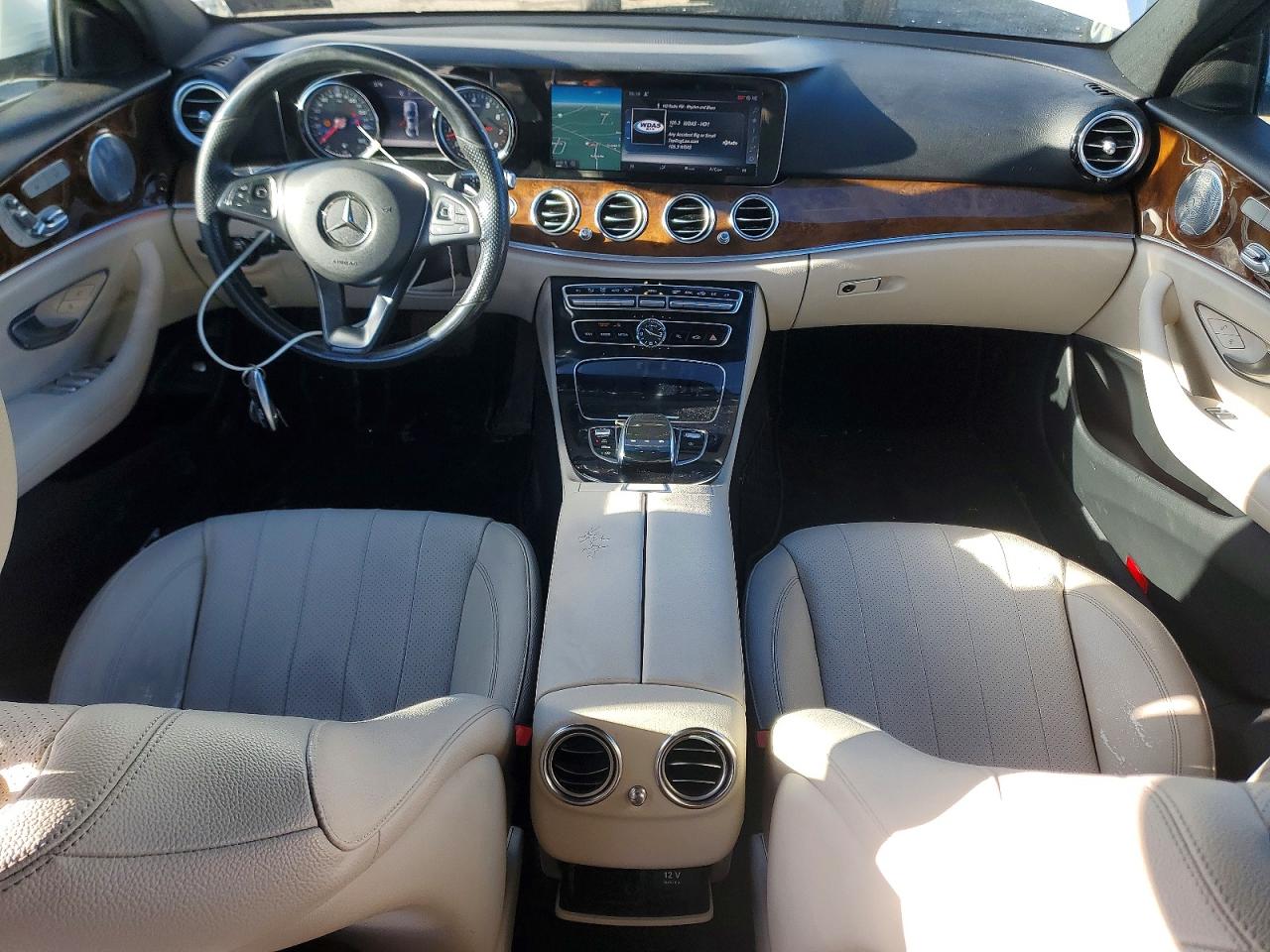 2017 MERCEDES-BENZ E 300 4MATIC photo 8