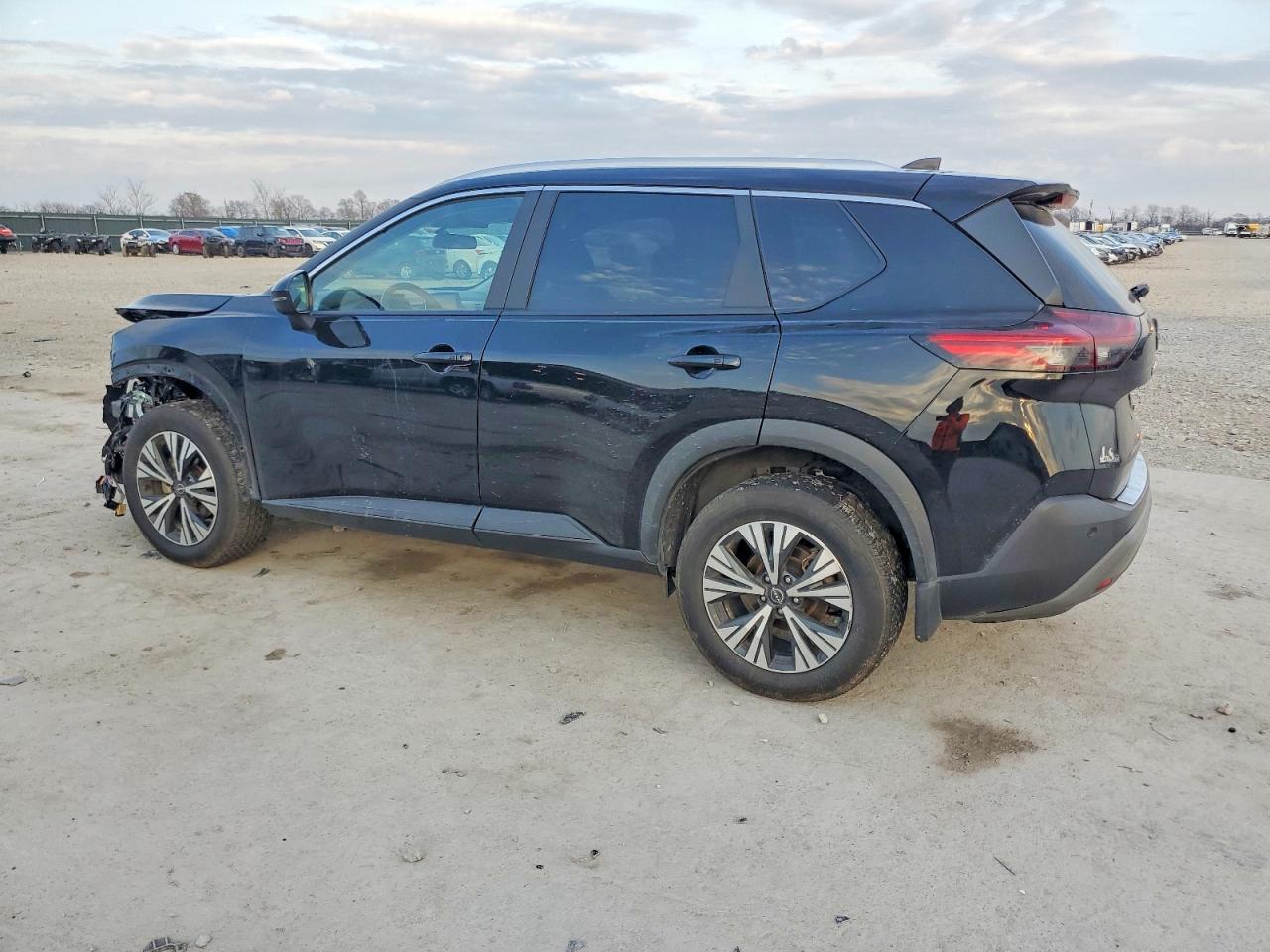 2023 NISSAN ROGUE SV photo 3