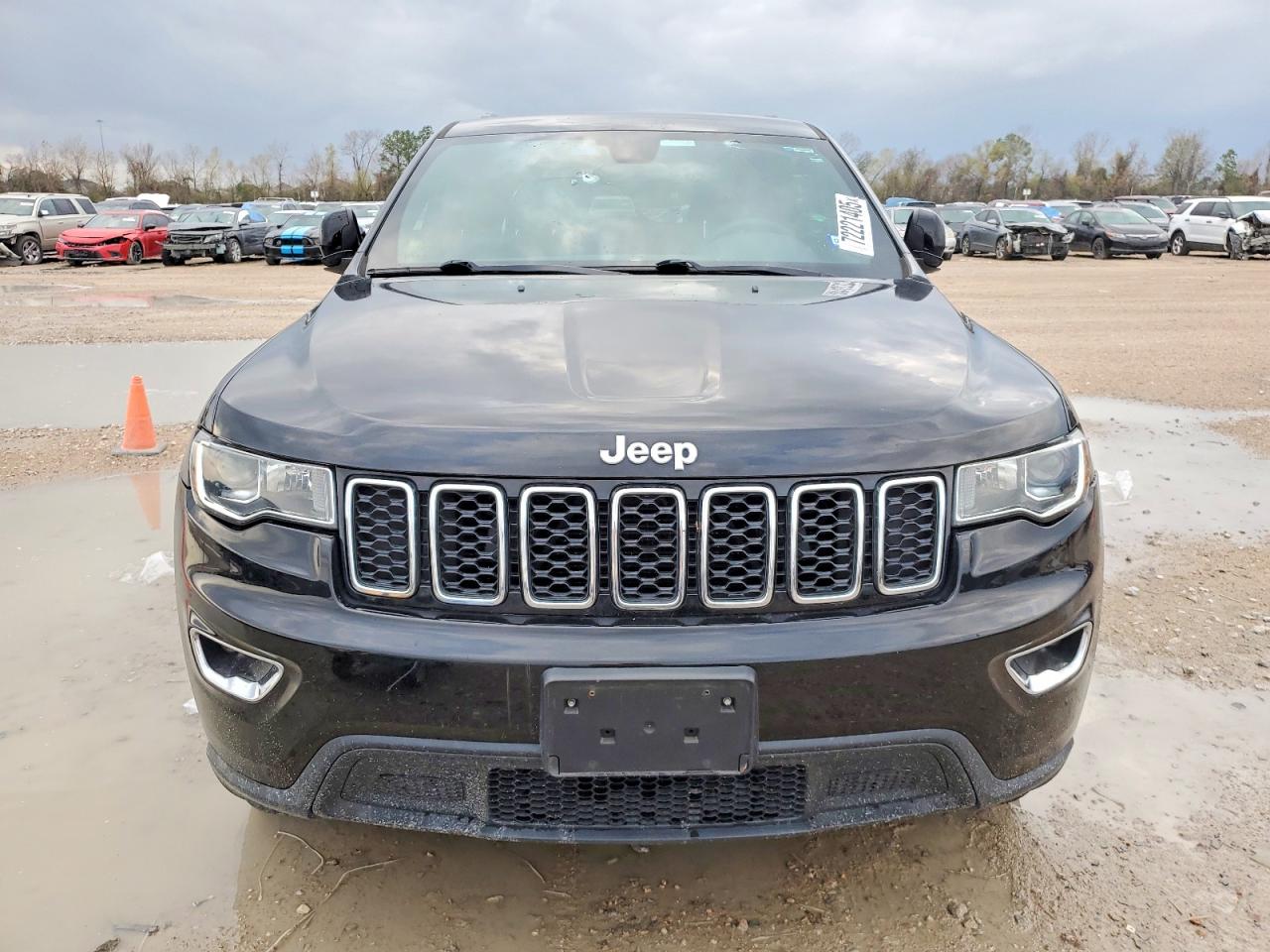 2018 JEEP GRAND CHEROKEE LAREDO photo 9