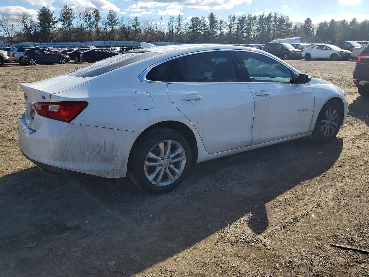 2018 CHEVROLET MALIBU LT photo 5