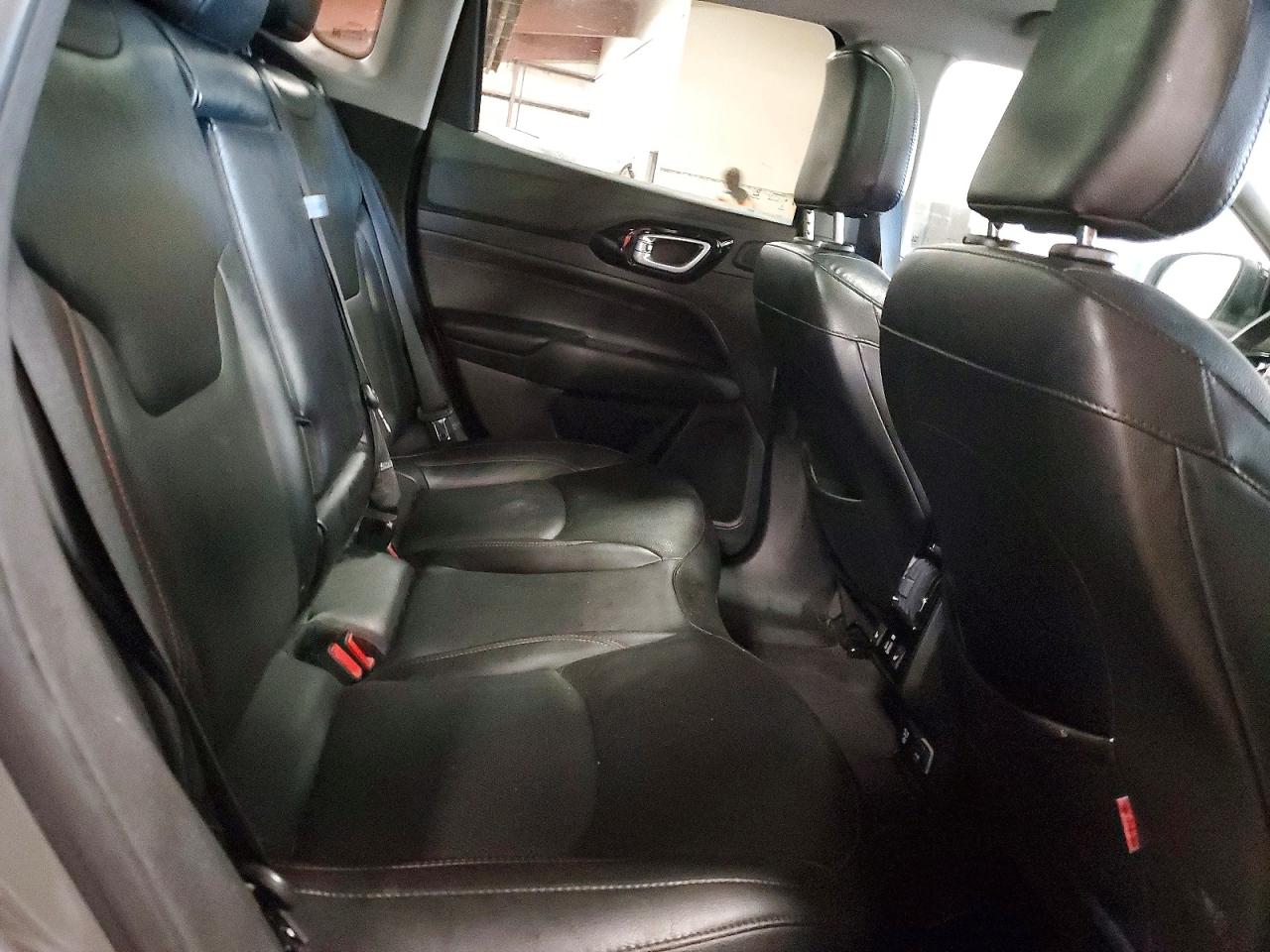 2022 JEEP COMPASS TRAILHAWK photo 11