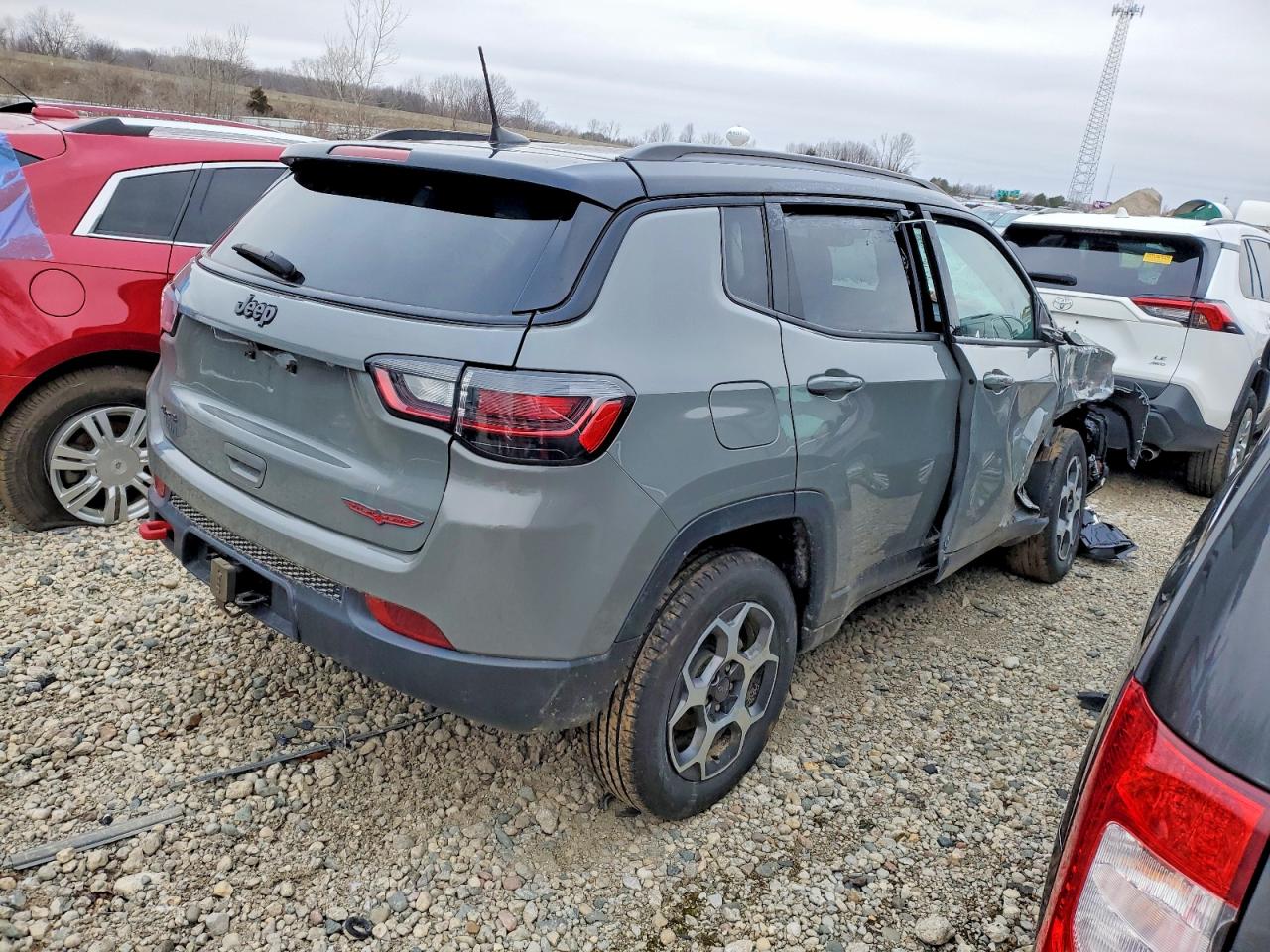 2022 JEEP COMPASS TRAILHAWK photo 3