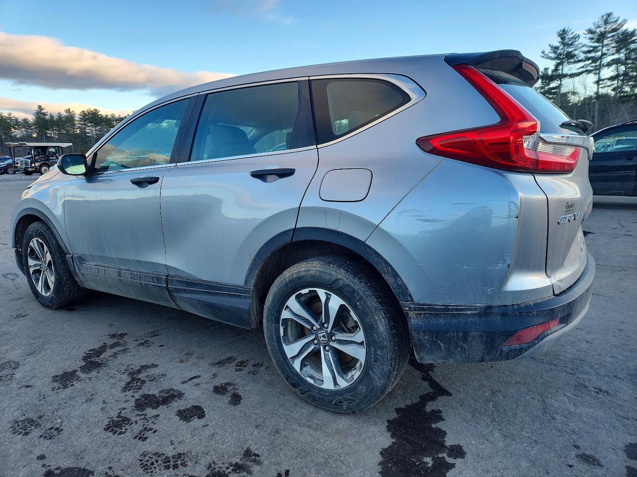 2018 HONDA CR-V LX photo 4