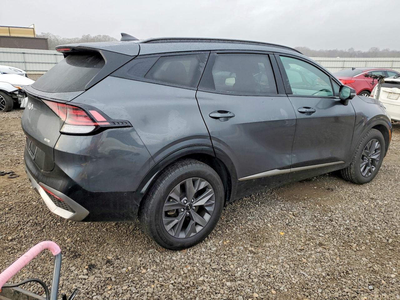 2023 KIA SPORTAGE photo 3