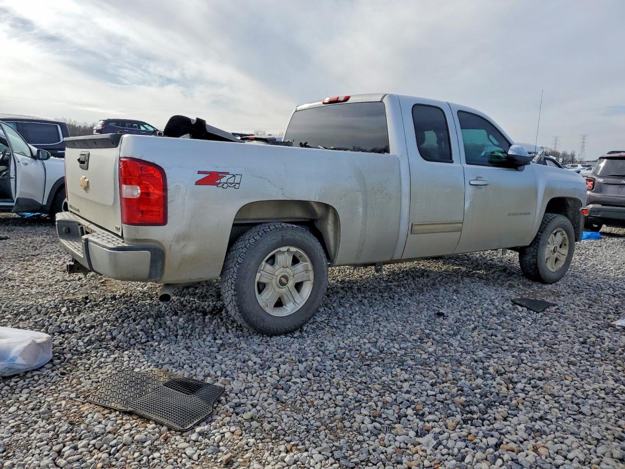 2010 CHEVROLET SILVERADO K1500 LTZ photo 5