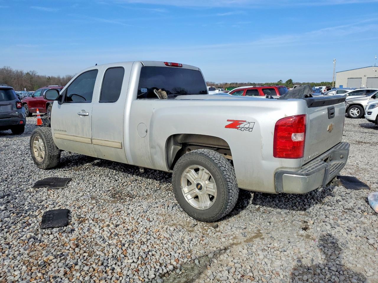 2010 CHEVROLET SILVERADO K1500 LTZ photo 3