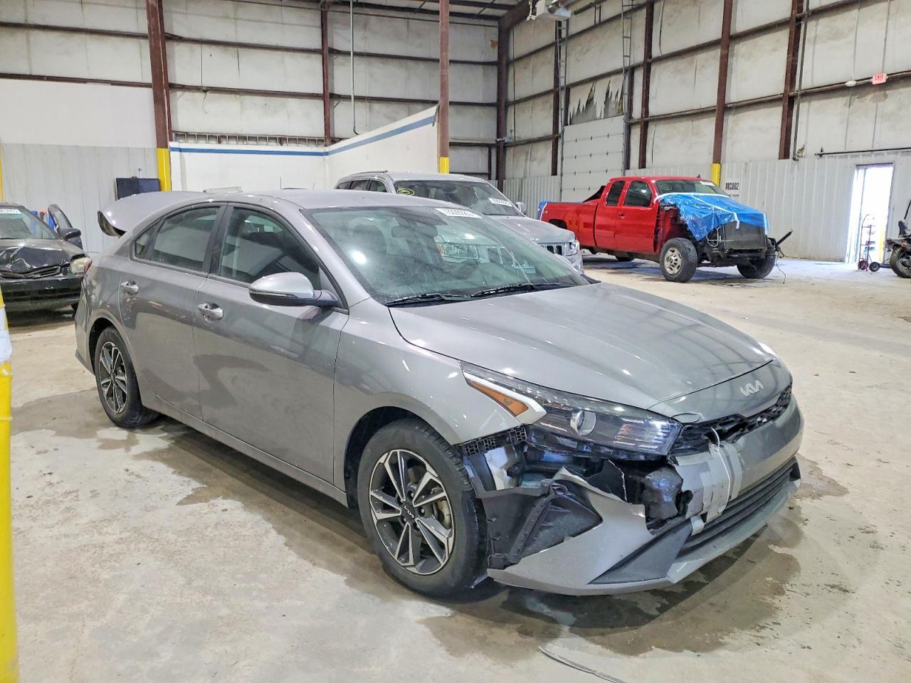 2023 KIA FORTE LXS photo 7