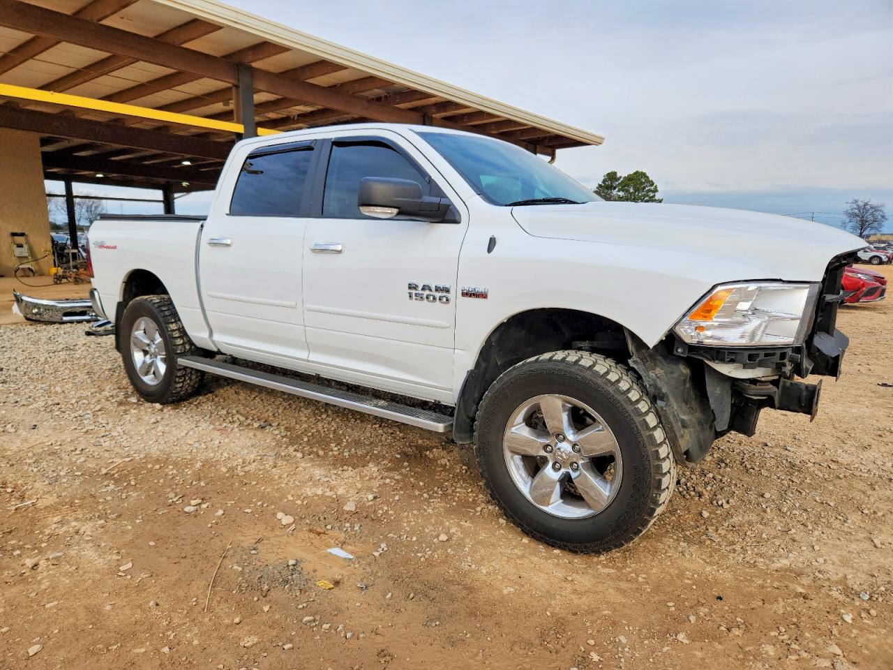 2017 RAM 1500 SLT photo 7