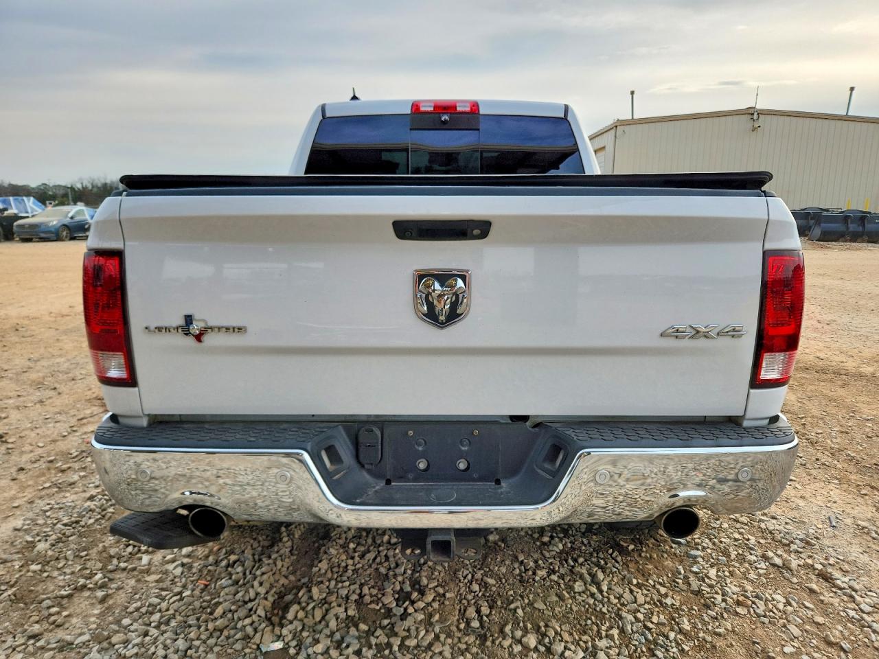 2017 RAM 1500 SLT photo 11