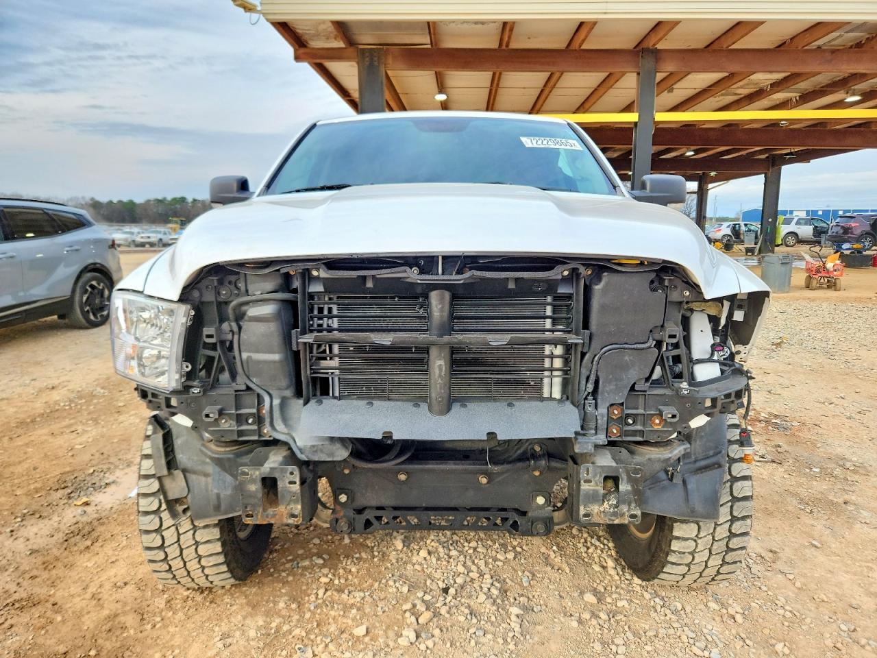 2017 RAM 1500 SLT photo 9