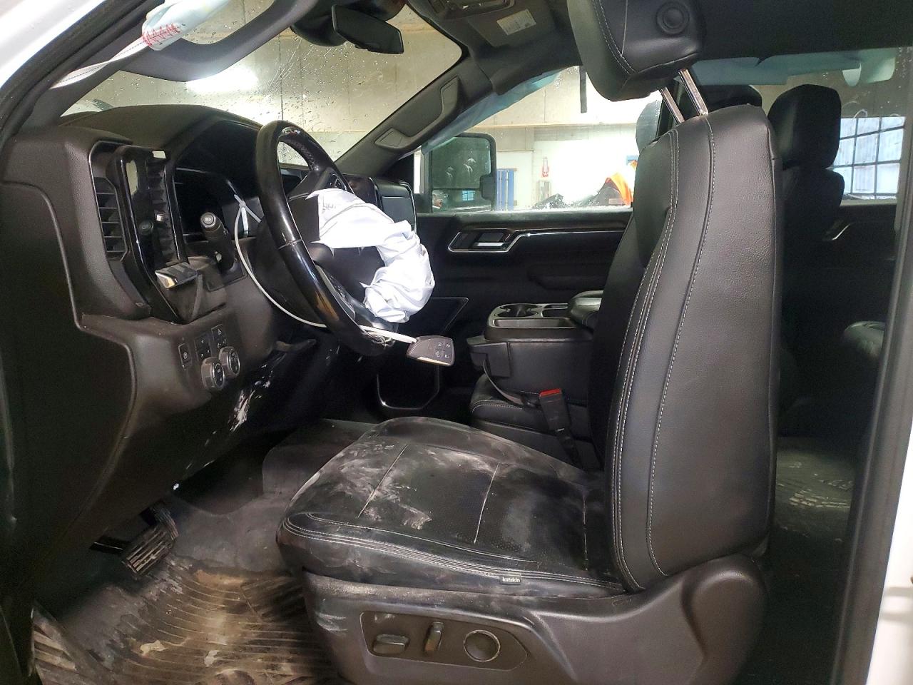 2024 CHEVROLET SILVERADO K2500 HEAVY DUTY LT photo 7