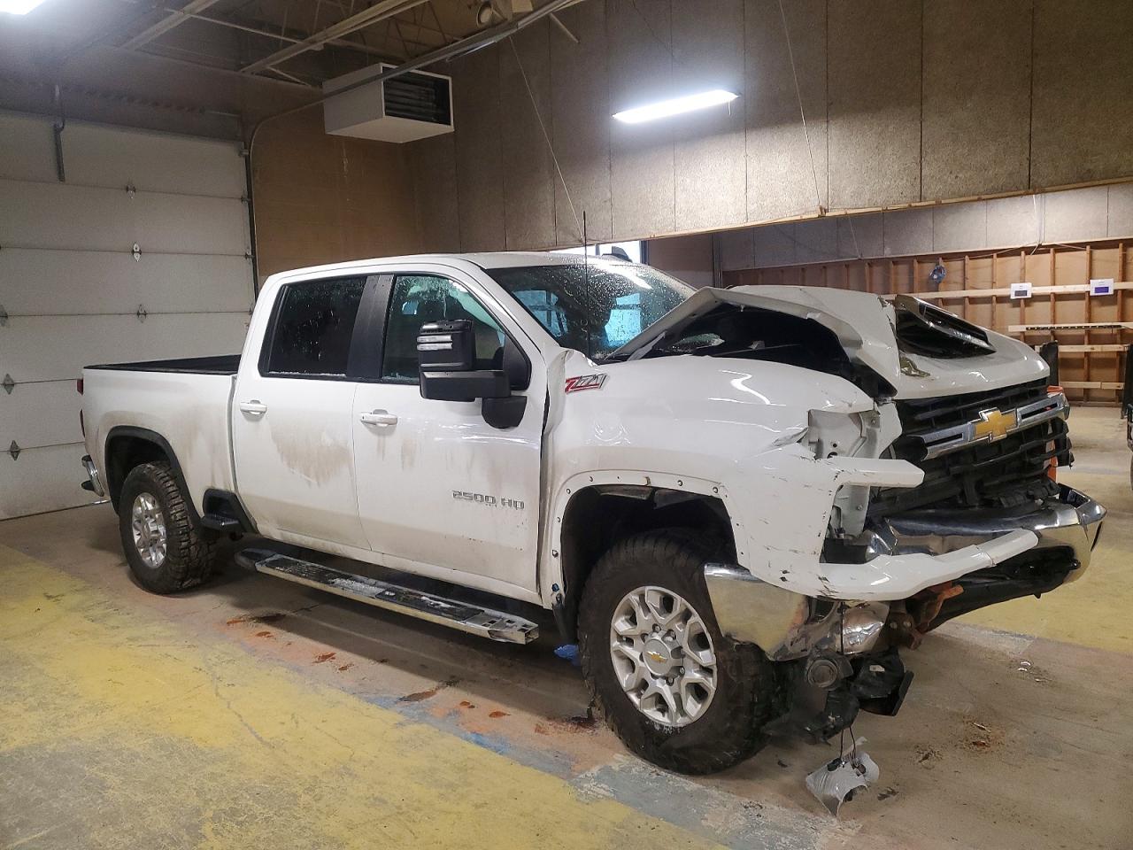 2024 CHEVROLET SILVERADO K2500 HEAVY DUTY LT photo 4