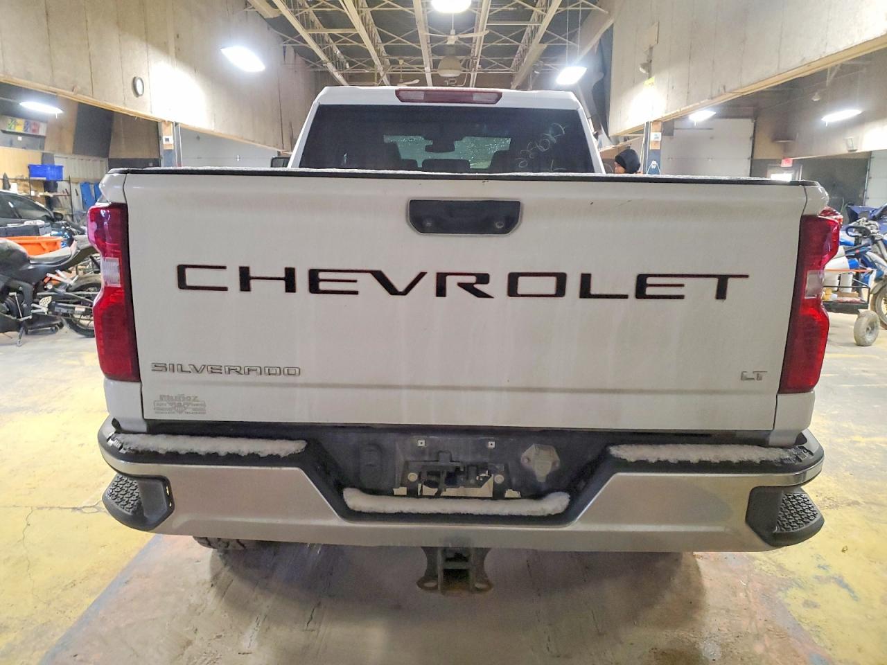 2024 CHEVROLET SILVERADO K2500 HEAVY DUTY LT photo 6