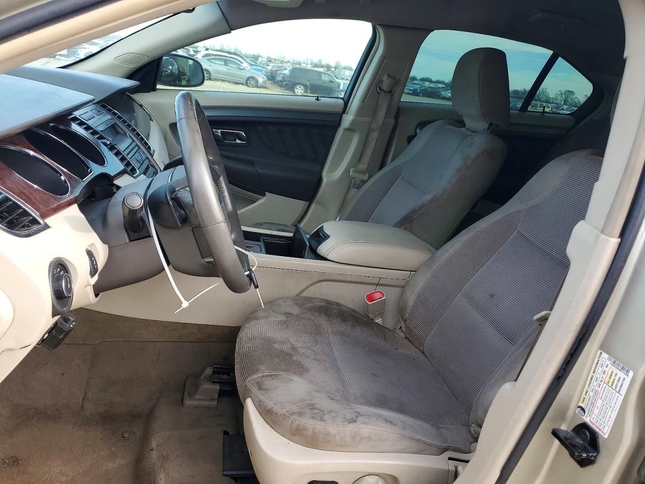 2011 FORD TAURUS SEL photo 13