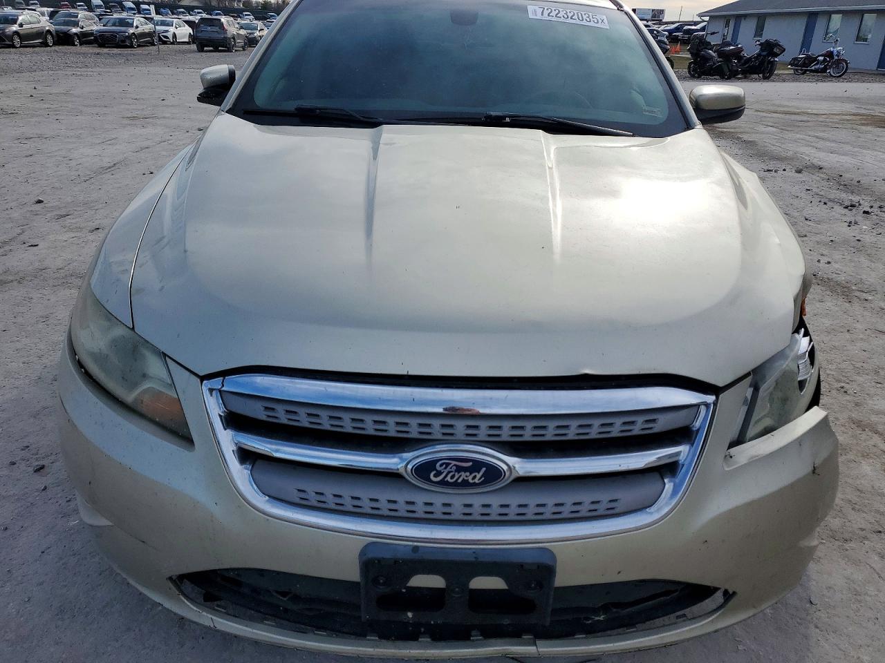 2011 FORD TAURUS SEL photo 21