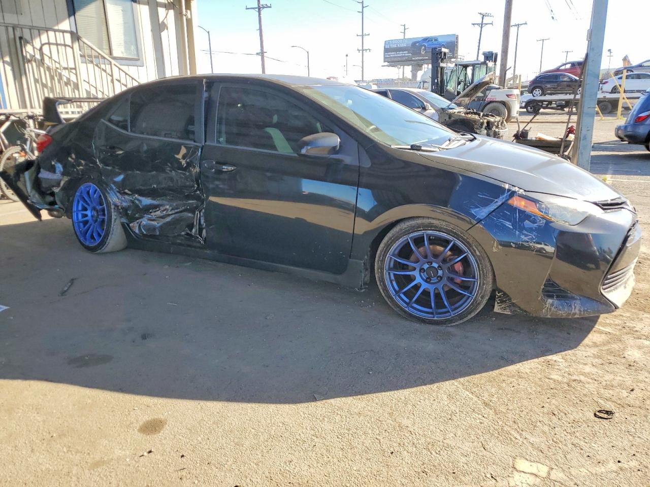 2017 TOYOTA COROLLA L photo 4