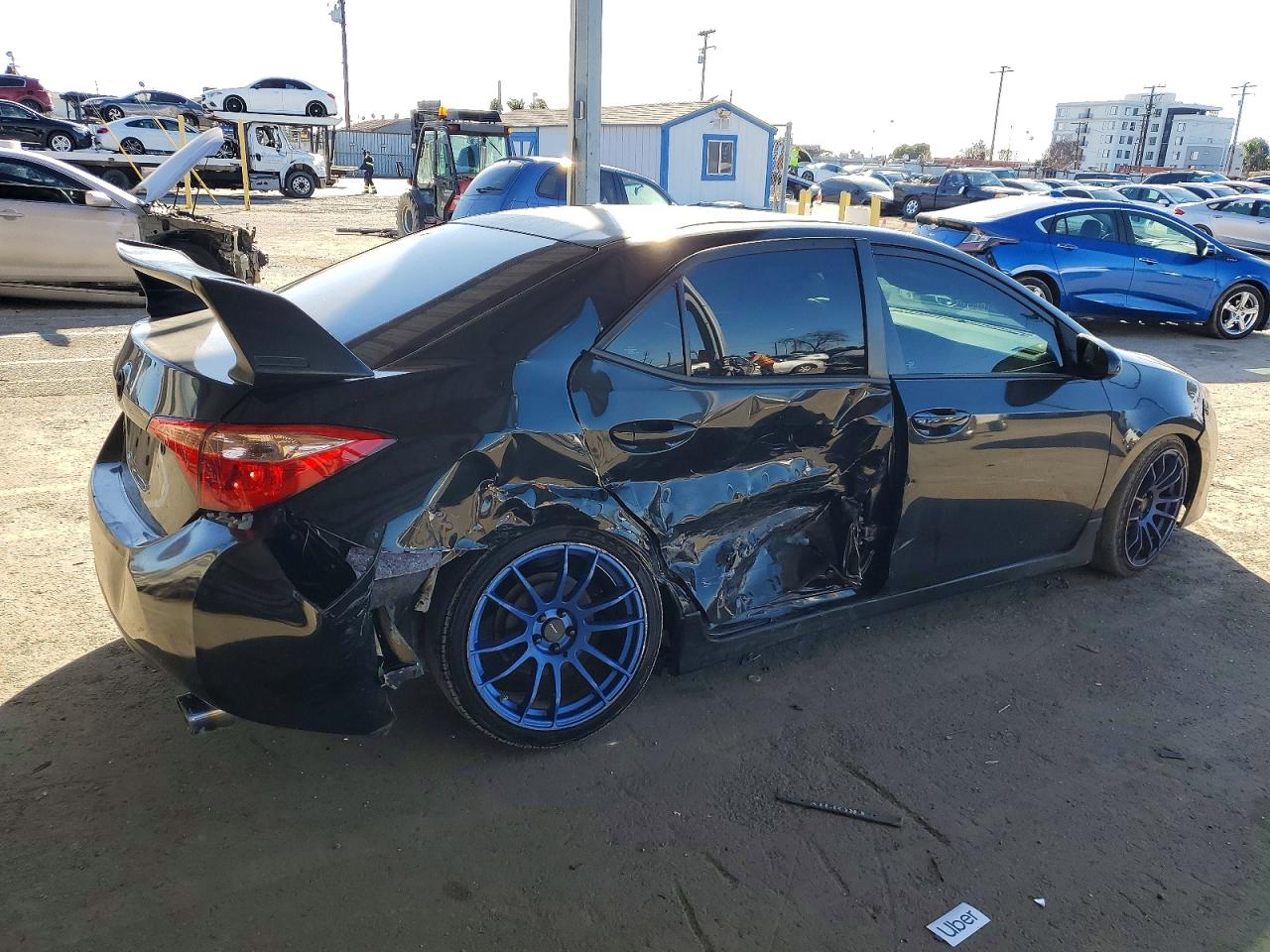 2017 TOYOTA COROLLA L photo 3