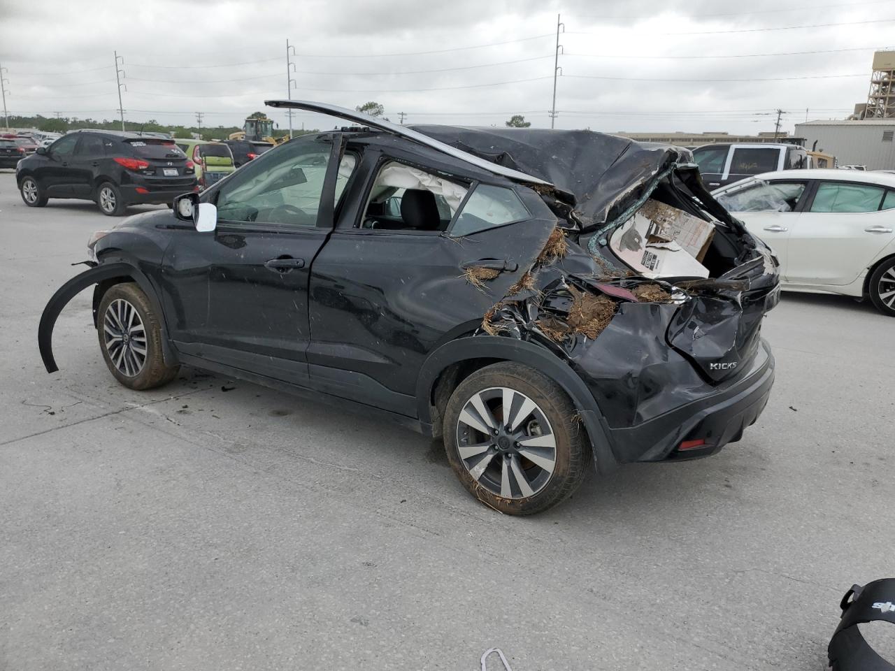 2021 NISSAN KICKS SV photo 3