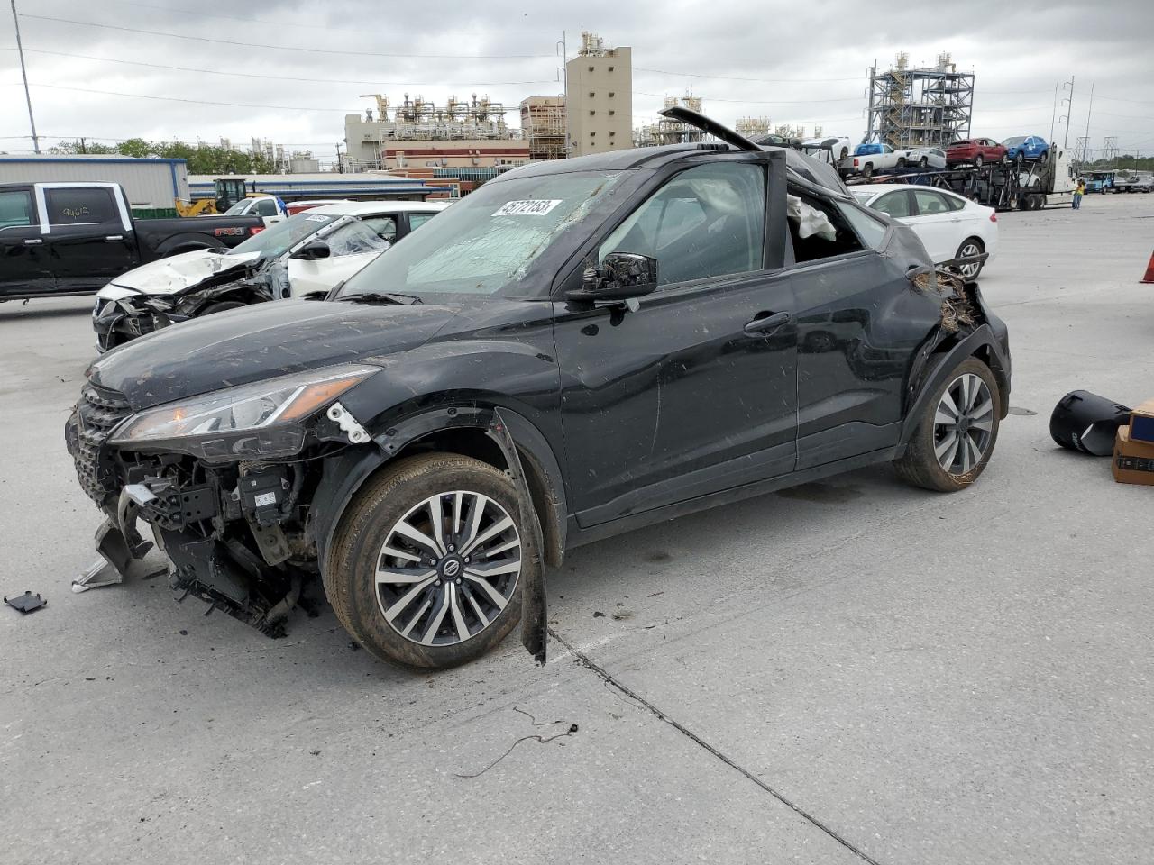 2021 NISSAN KICKS