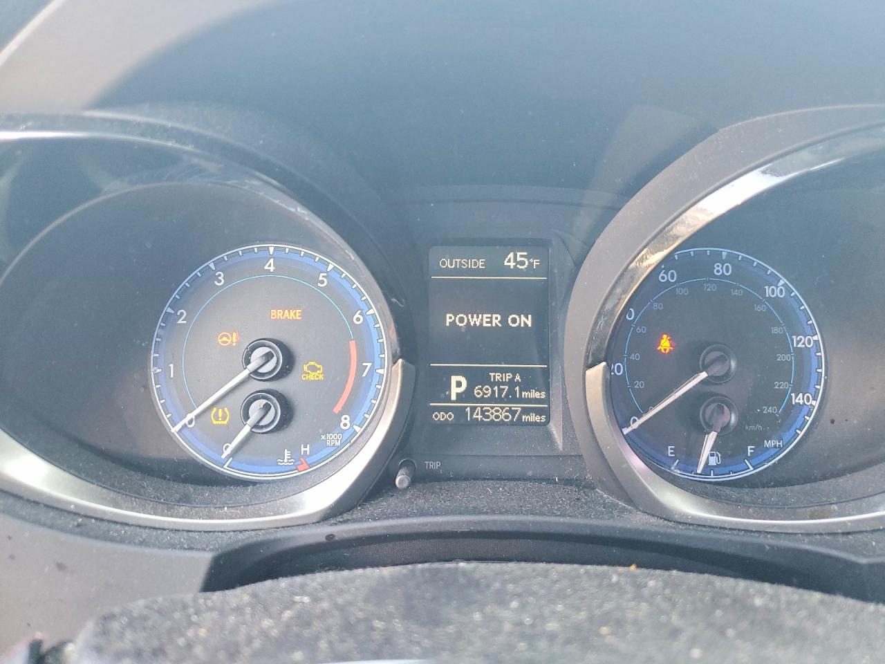 2016 TOYOTA COROLLA L photo 17