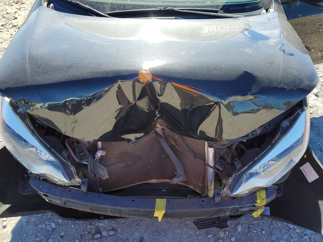 2016 TOYOTA COROLLA L photo 21