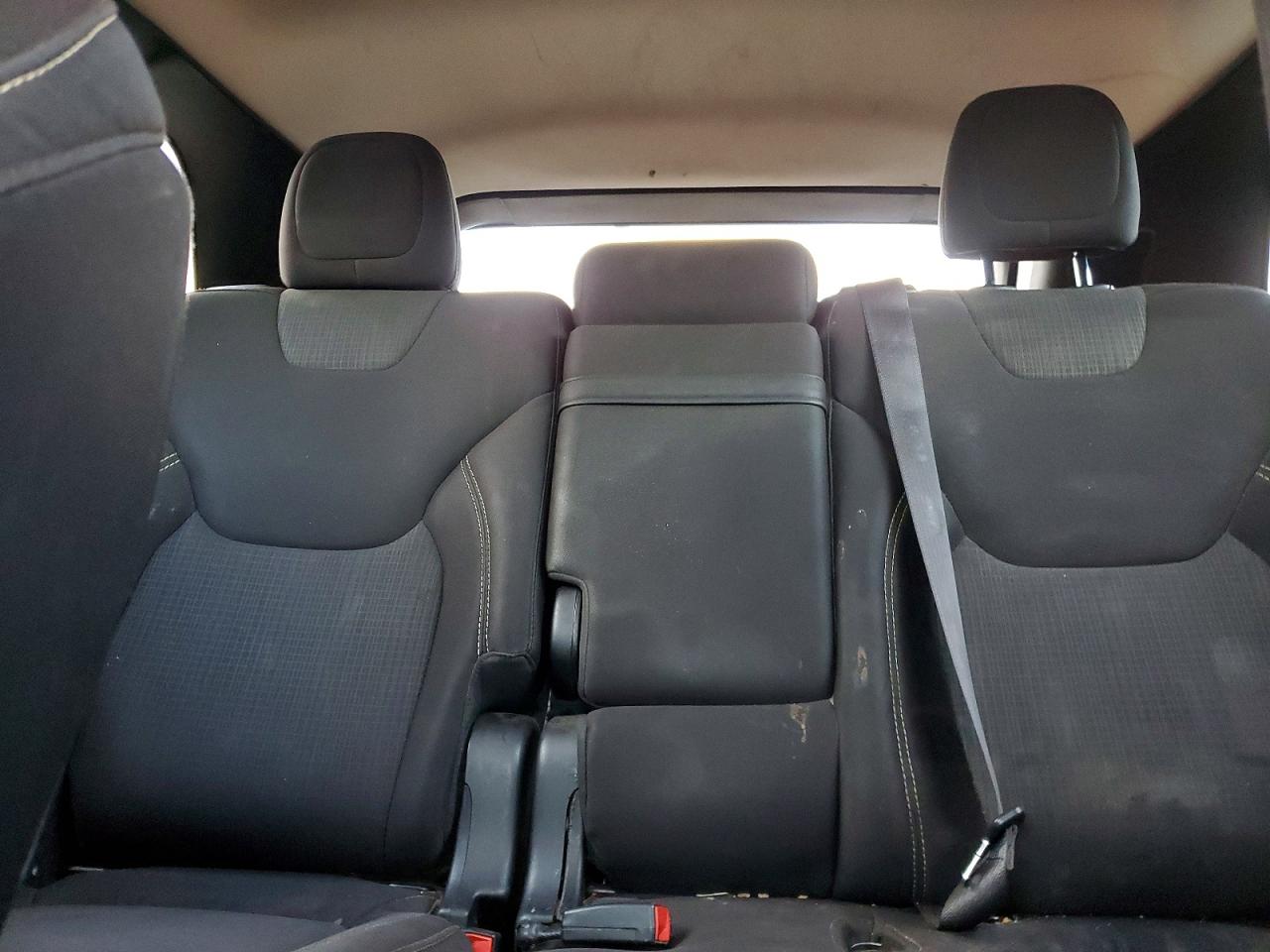 2015 JEEP CHEROKEE LATITUDE photo 28