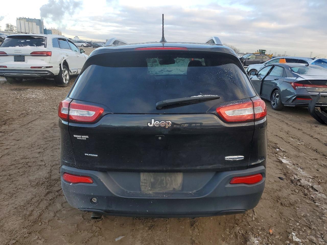 2015 JEEP CHEROKEE LATITUDE photo 16