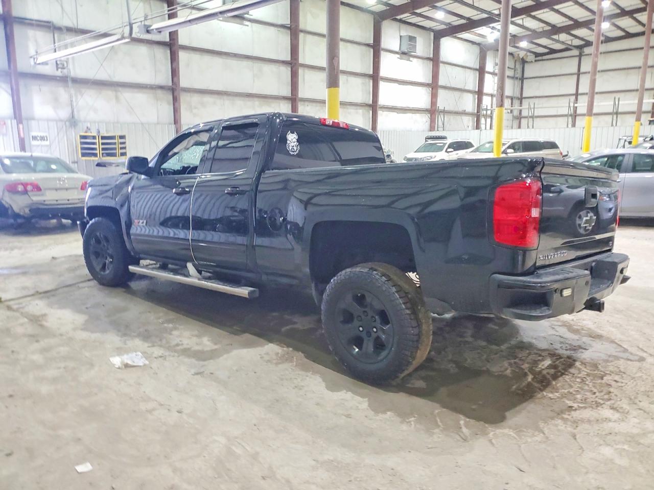 2016 CHEVROLET SILVERADO K1500 LT photo 3