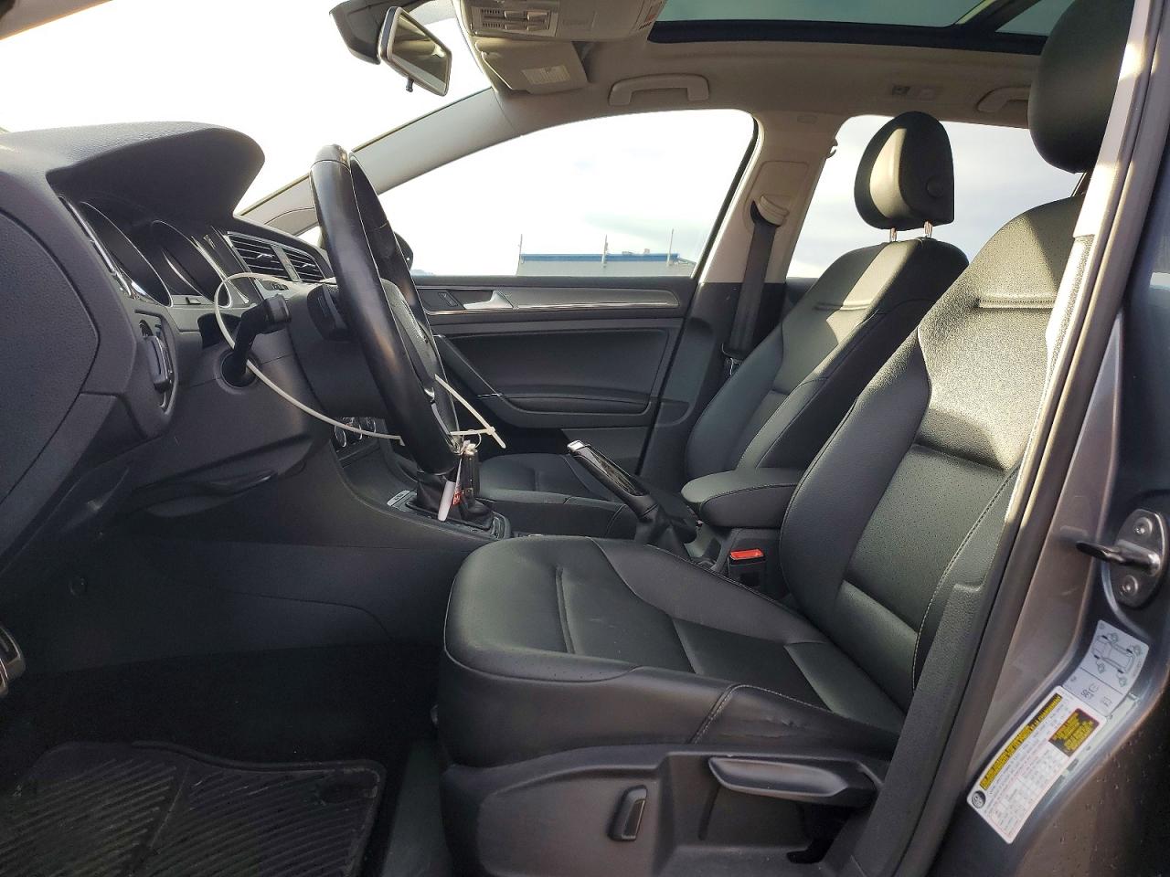 2017 VOLKSWAGEN GOLF ALLTRACK S photo 13