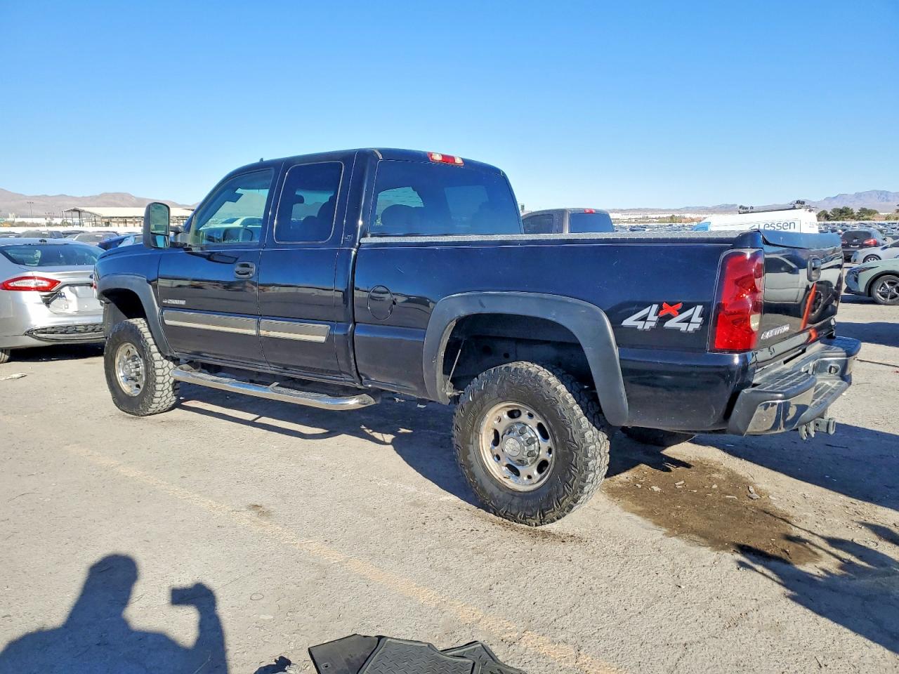 2006 CHEVROLET SILVERADO K2500 HEAVY DUTY photo 2