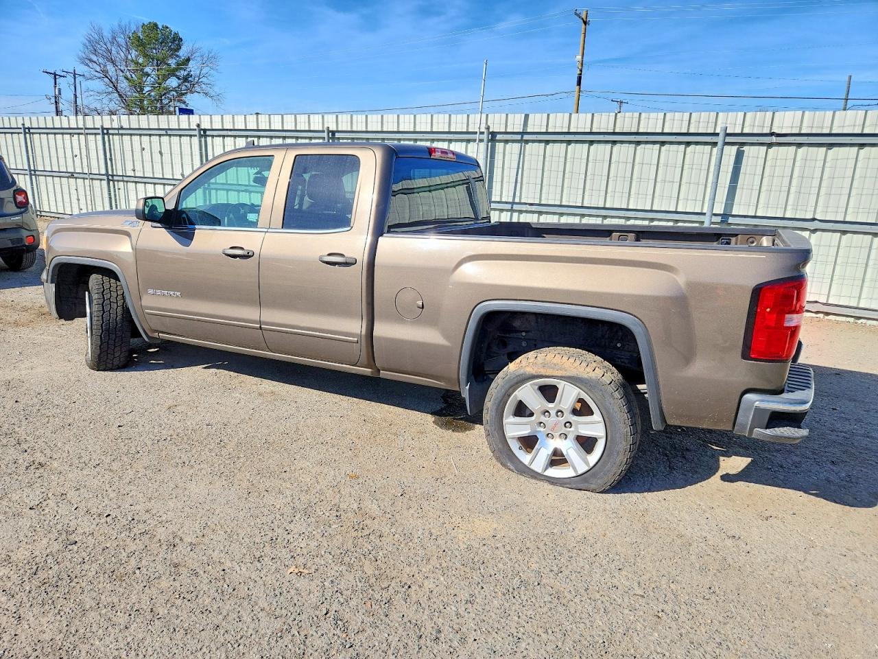 2015 GMC SIERRA K1500 SLE photo 3