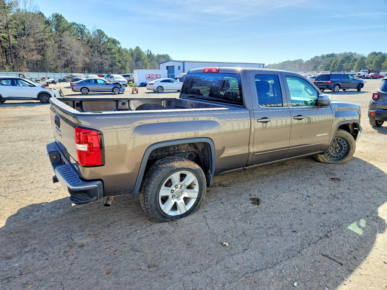 2015 GMC SIERRA K1500 SLE photo 5