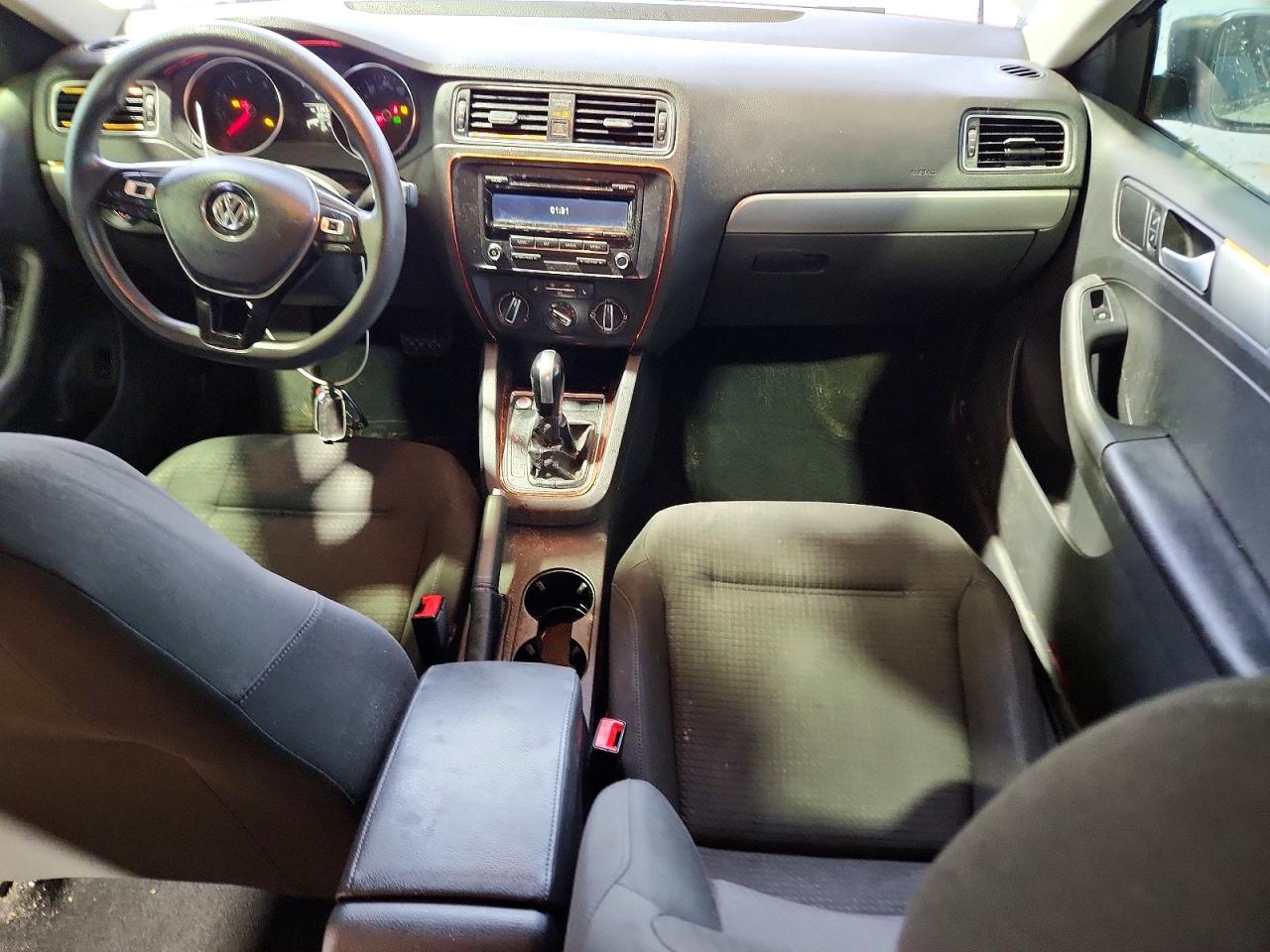 2015 VOLKSWAGEN JETTA SE photo 22