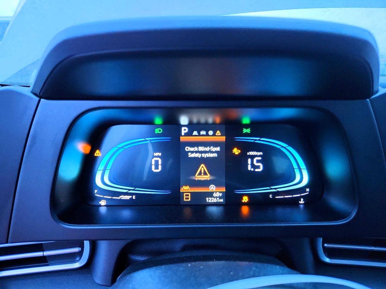 2025 HYUNDAI ELANTRA SE photo 17