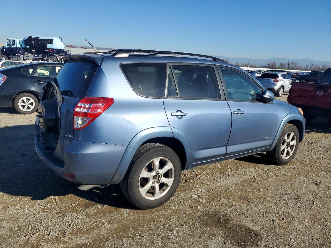 2010 TOYOTA RAV4 LIMITED photo 7