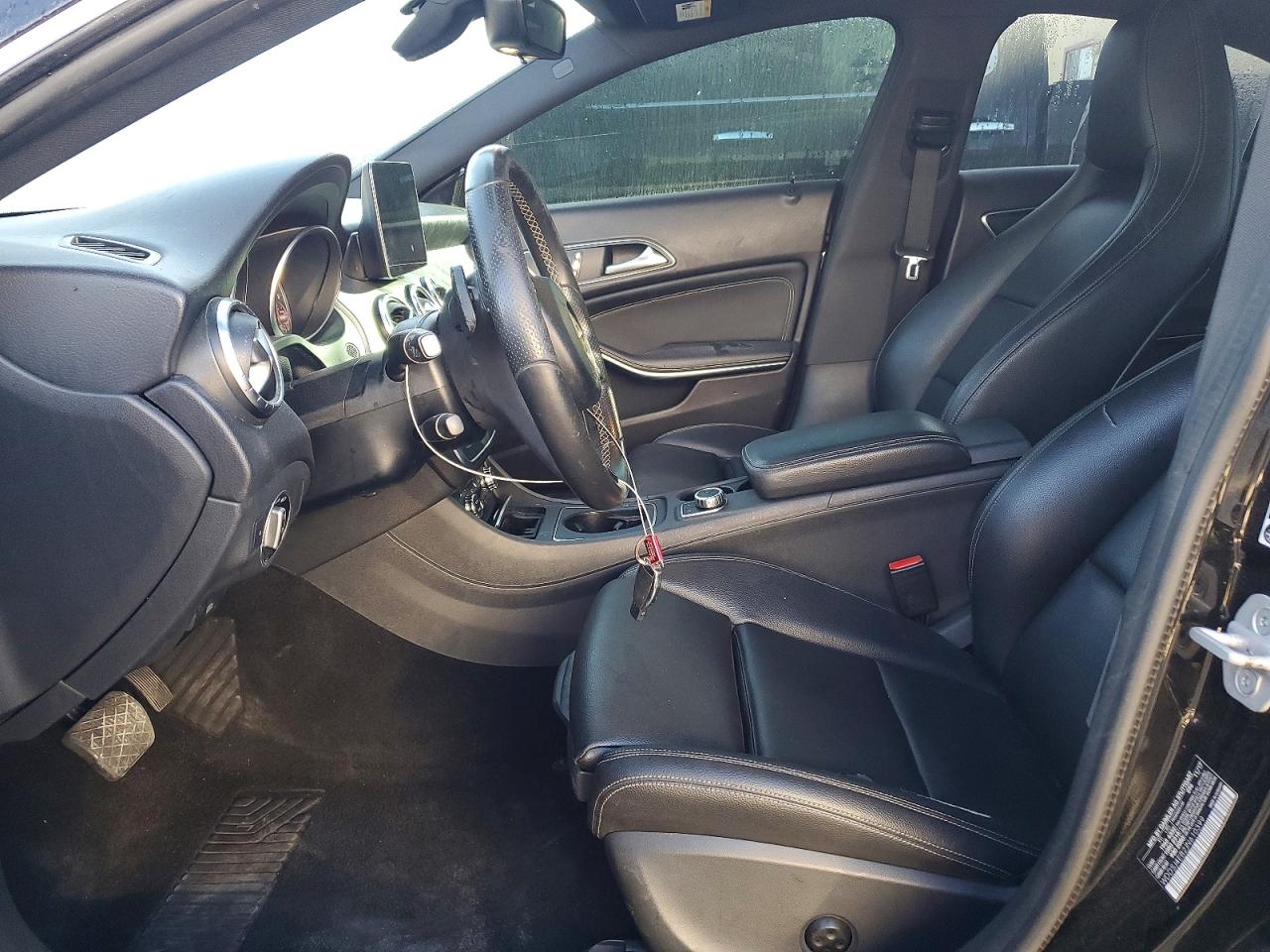 2018 MERCEDES-BENZ CLA 250 photo 13