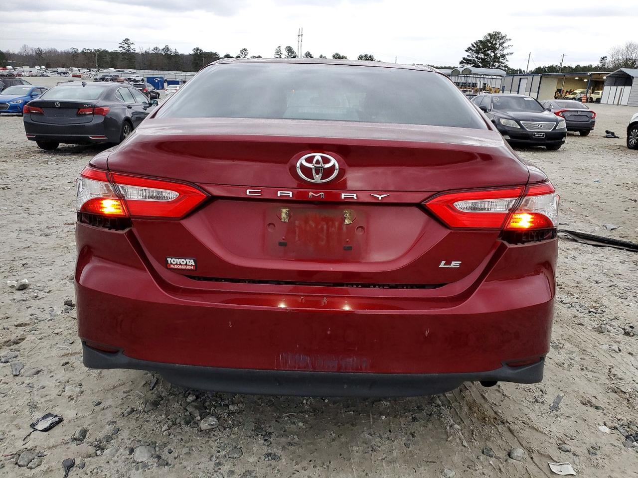 2018 TOYOTA CAMRY L photo 11