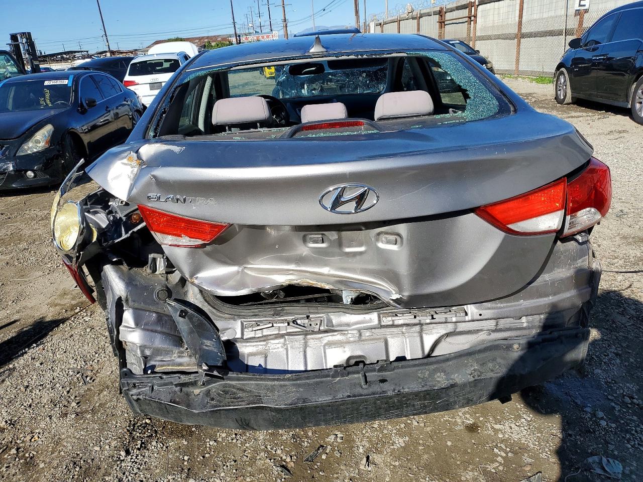 2012 HYUNDAI ELANTRA GLS photo 16