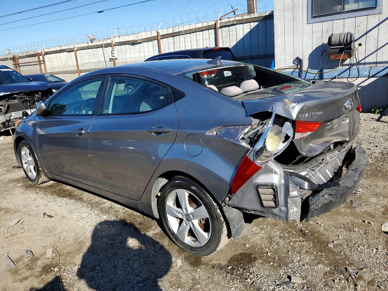 2012 HYUNDAI ELANTRA GLS photo 4