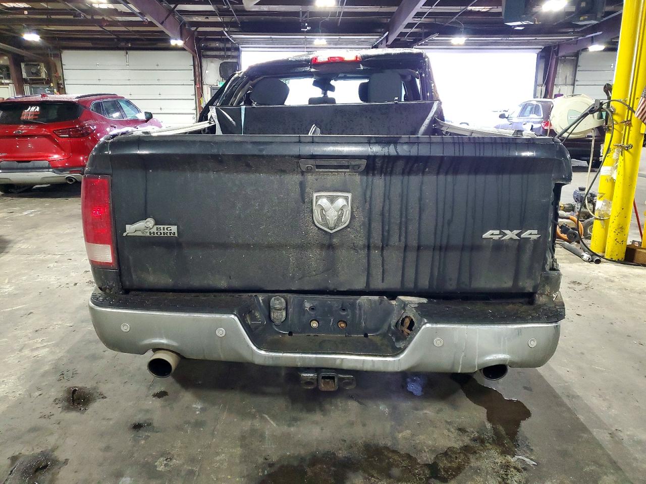 2015 RAM 1500 SLT photo 11