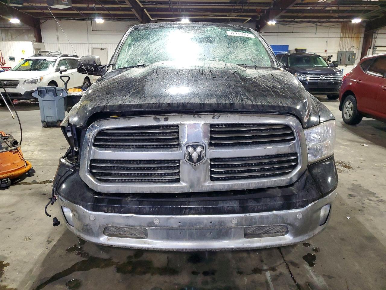 2015 RAM 1500 SLT photo 9