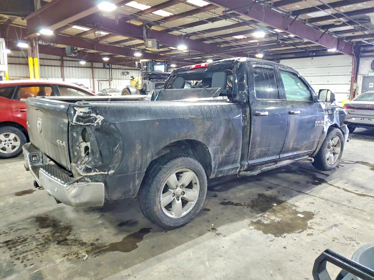 2015 RAM 1500 SLT photo 5