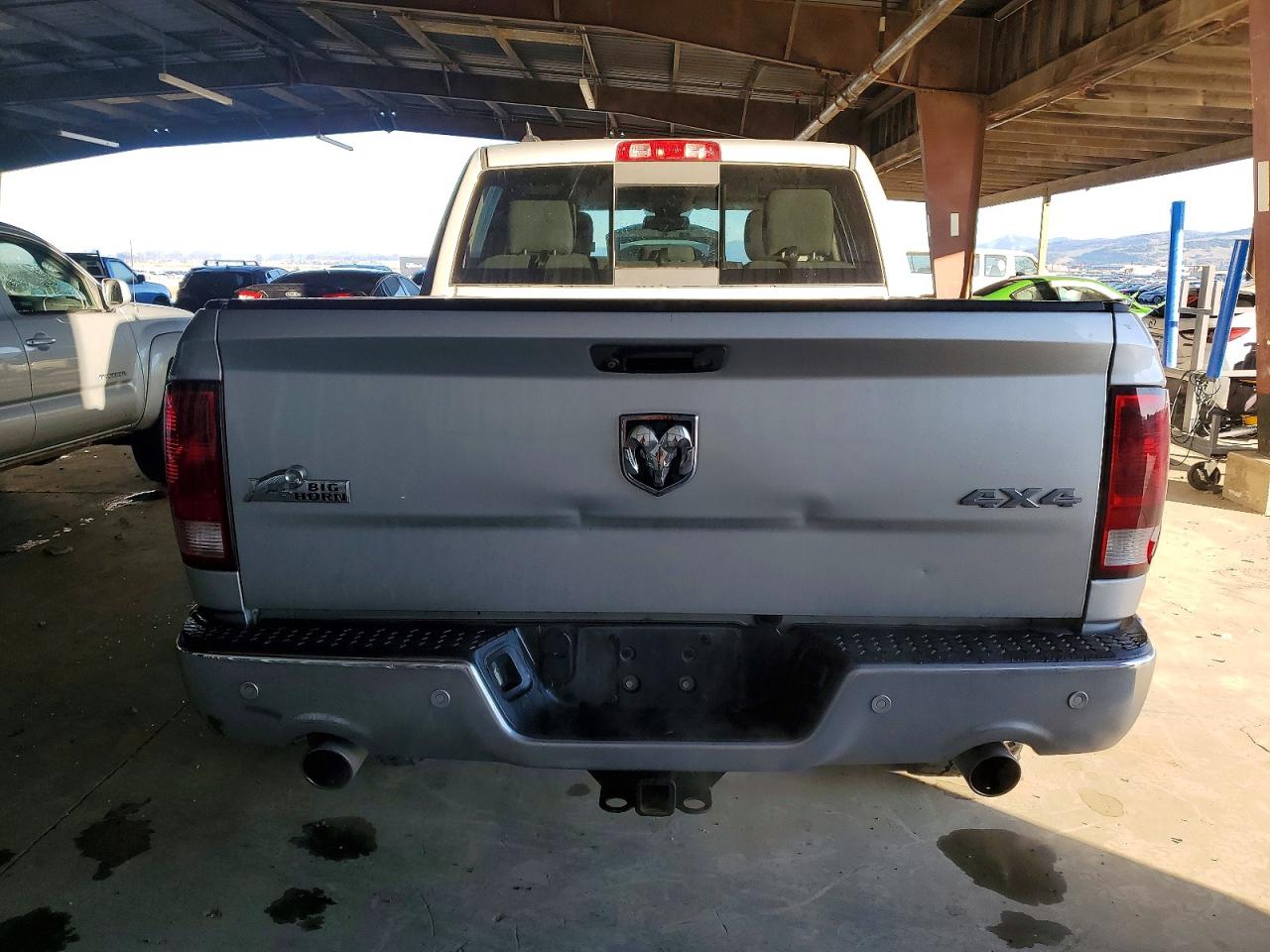 2015 RAM 1500 SLT photo 11