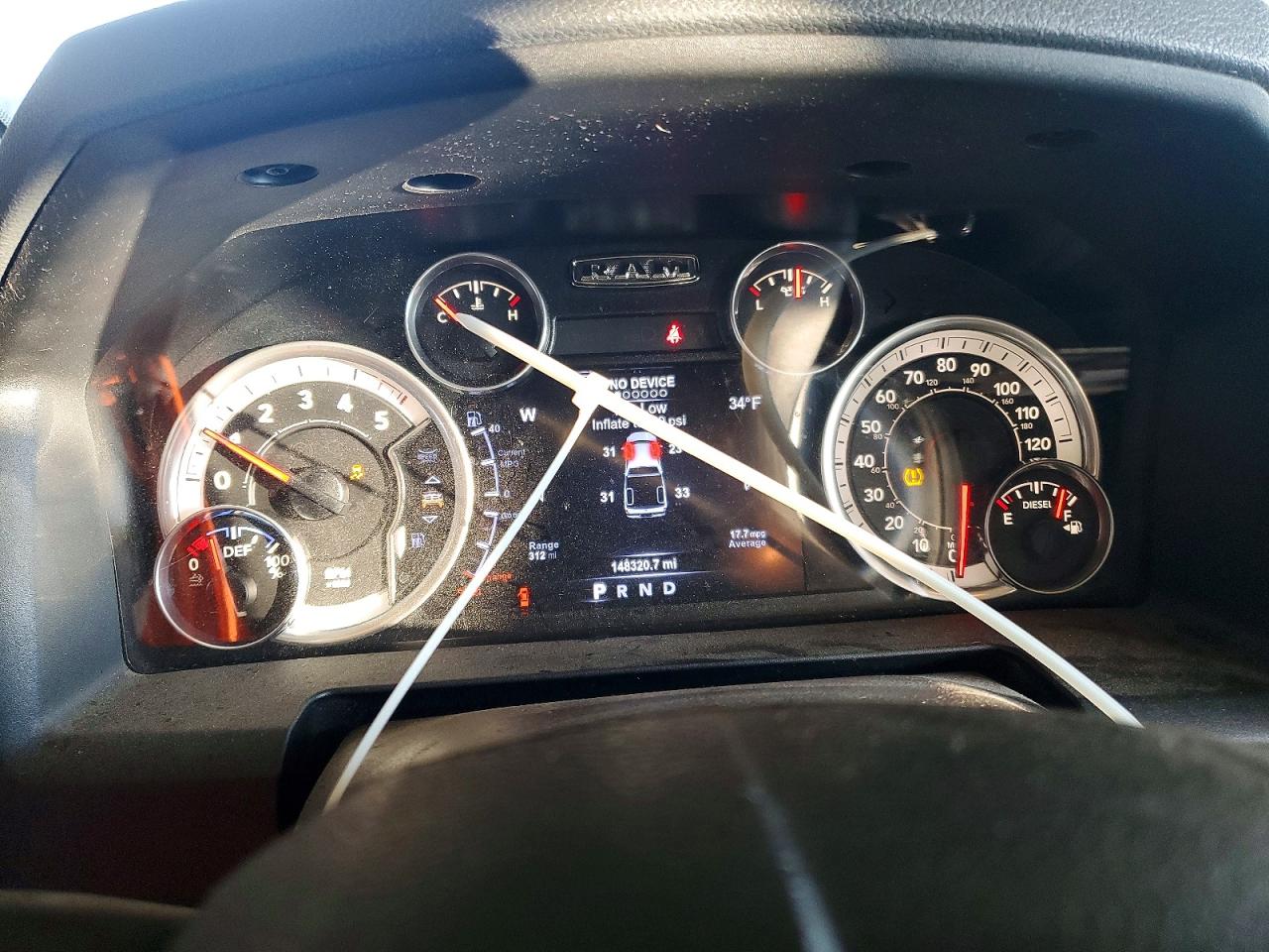 2015 RAM 1500 SLT photo 17