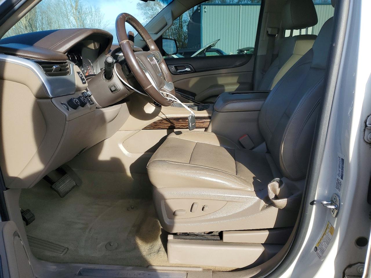2015 GMC YUKON XL photo 7