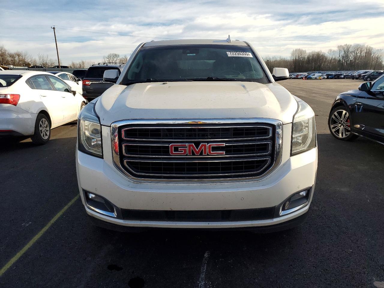 2015 GMC YUKON XL photo 5