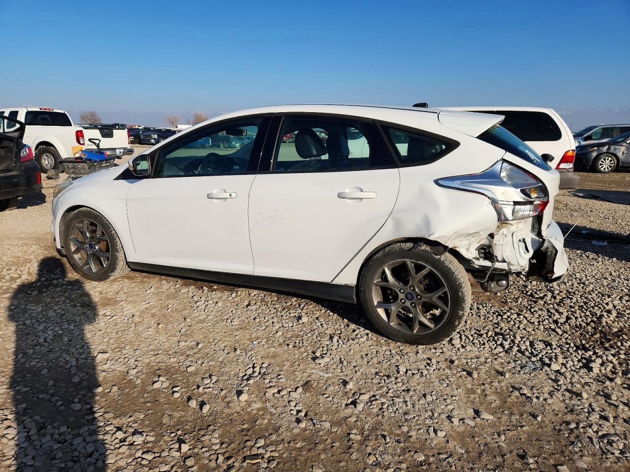2014 FORD FOCUS SE photo 2
